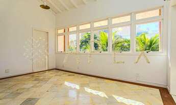 Imagem 6: Casa para aluguel e venda com 400 metros quadrados com 6 quartos.