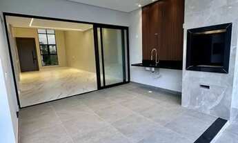 Imagem 3: Duplex no Morada dos Passaros 4 Suites Piscina Espaço Gourmet, Ampla e ventilada, com gra