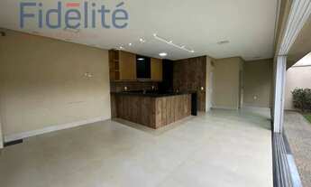 Imagem 3: Sobrado à venda no bairro Portal Sul em Bela Vista de Goiás/GO