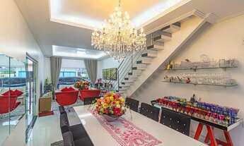 Imagem 3: Sobrado à venda no Condomínio Jardim Ananin, 340m2 , 4/4 , 3 suítes por 1.1M