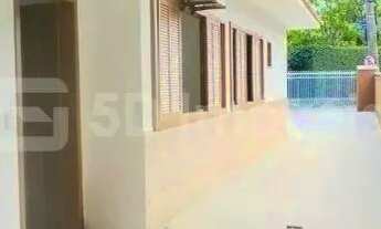 Imagem 4: Casa 4 Dormitórios - Córrego Grande - Florianópolis, SC