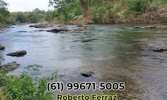 Imagem 4: Chácara em Padre Bernardo . Rio no fundo