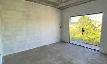 Imagem 2: Casa em fase de acabamento, 2 quartos, 1 suíte, 4 vagas na garagem