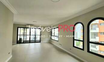 Imagem 4: Apartamento reformado a venda em Moema com 170m2, 3 suites, 3 vagas em condominio com laze