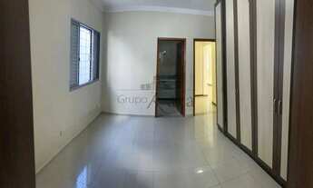 Imagem 3: Oportunidade - Casa Sobrado - Jardim América - Jacareí - 4 Dormitórios - 287m²