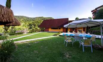 Imagem 2: Casa com 4 quartos em condomínio no Comary, Teresópolis