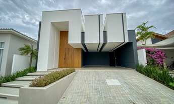 Imagem: Casa Alto Padrão localizada no condomínio