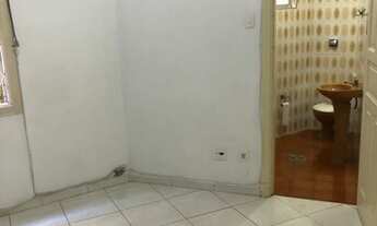 Imagem 2: Térreo 2 dorm. sendo uma suíte 85 m2 , 1 vaga de garagem. Macuco - Santos SP