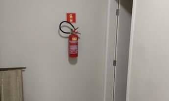 Imagem 3: Loja com 35m Galpão / depósito com aluguel por R$750 /mês