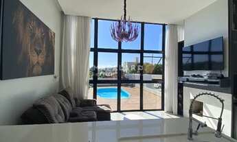 Imagem: Casa de alto padrão com ótima localização