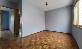 Imagem 2: Apartamento para venda tem 75 metros quadrados com 3 quartos em Cristal - Porto Alegre - R