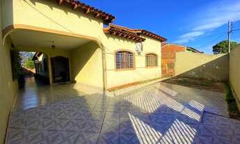 Imagem: Casa com Quintal em Cariacica Sede