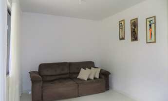 Imagem 7: Casa em alvenaria, em transversal da Rua Governador Jorge Lacerda, amplo terreno nos fundo