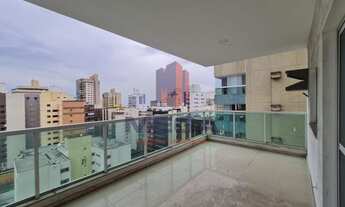 Imagem 2: Maravilhoso imóvel com 3 quartos/suíte na região mais nobre da Praia da Costa. Em frente a