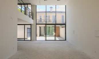 Imagem 5: Casa em condomínio com jardins privativos, 560 metros totais, que com 4 quartos, 4 vagas