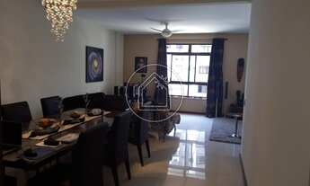 Imagem 3: Lindo apartamento de 240m² no Ingá! 4 dormitórios, 2 suítes sendo 1 suíte máster com hidro