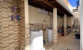 Imagem 7: Casa para venda tem 180 metros quadrados com 3 quartos em Grageru - Aracaju - SE