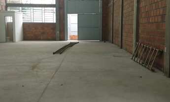 Imagem 3: Galpão/Depósito/Armazém para aluguel com 200 metros quadrados em Passo da Areia - Porto Al