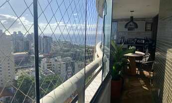 Imagem 7: Apartamento para venda possui 133 metros quadrados com 4 quartos em Pituba - Salvador