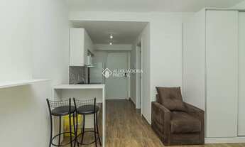 Imagem 3: PORTO ALEGRE - Apartamento Padrão - Partenon