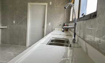 Imagem 5: Apartamento lindo, amplo, totalmente reformado, 4 quartos, 1 (suíte), 2 vagas