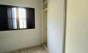 Imagem: Casa com 3 Quarto(s) e 2 banheiro(s) para