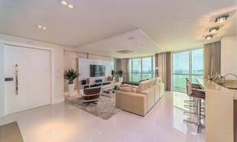 Imagem 4: Amplo apartamento de frente para o mar