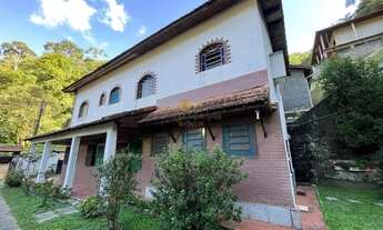 Imagem 1: Casa para Locação em Teresópolis, Albuquerque, 5 dormitórios, 3 suítes, 2 banheiros, 6 vag