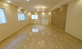 Imagem 2: Casa comercial no bairro da Apareceida em Santos/SP