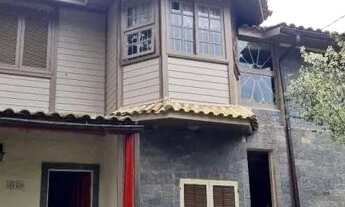 Imagem: Petrópolis - Casa de Condomínio - Bonsucesso