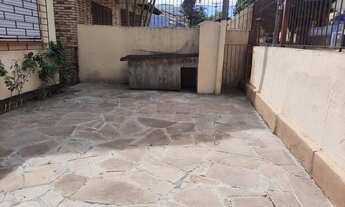 Imagem 5: Casa com 3 dormitórios para alugar, 200 m² por R$ 2.200/mês - Santa Tereza - Porto Alegre