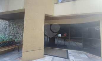 Imagem 7: Cobertura Duplex na Aclimação de 500m² com 6 dormitórios, 3 suítes, 4 vagas e 2 depósitos