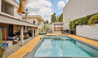 Imagem 3: Casa de condomínio sobrado para aluguel possui 490 metros quadrados com 4 quartos