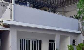 Imagem: Vendo Imóvel com 2 casas com Piscina e