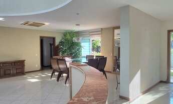 Imagem 2: Casa de condomínio para aluguel com 661 metros quadrados com 5 quartos