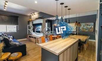 Imagem: Apartamento Reformado com vaga na Gavea