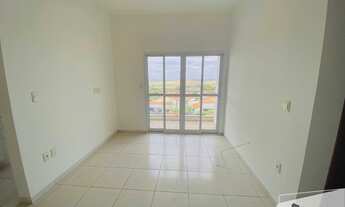 Imagem 2: Apartamento à Venda no Edifício Capri com 2 Quartos por R$ 360.000