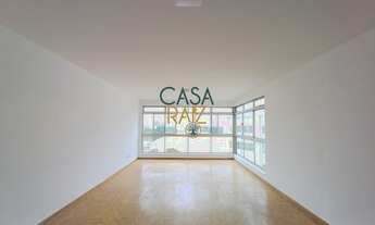 Imagem: UMA VISTA QUE DISPENSA APRESENTAÇÕES PÉ