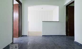 Imagem 3: Casa para Aluguel - Alto Caiçaras, 2 Quartos, 30 m2