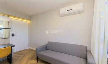 Imagem 2: PORTO ALEGRE - Apartamento Padrão - Partenon