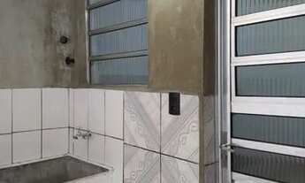 Imagem 3: Aluga-se casa 2 cômodos com banheiro e lavanderia