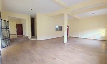 Imagem 2: Casa no Vieralves = Ampla com 2 Vagas de Garagem - 2 Suites