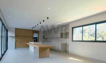 Imagem 2: Sobrado 4 Suítes, Piscina Aquecida, Energia Solar à Venda no - Jardins Madri