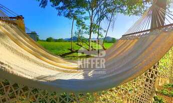 Imagem 3: Casa com 3 Quartos, Suíte com Closet, Piscina e Vista para as Montanhas