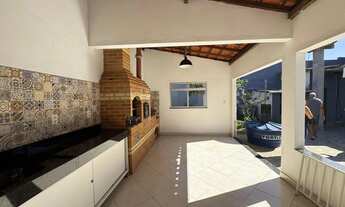 Imagem 5: Imóvel para venda possui 313 metros quadrados com 5 quartos em Kubitschek - Guarapari - ES