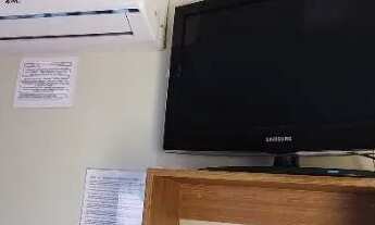 Imagem 4: Kitinete p 3 pessoas prox praias, com Ar Wifi Gar Chur Mobilia louças Completo