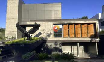 Imagem 2: Casa para Venda em Montes Claros, Residencial Grand Royale, 5 dormitórios, 2 suítes, 3 ban