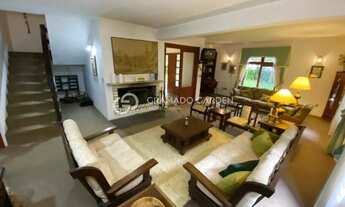 Imagem 5: CASA 3 DORMITÓRIOS À VENDA EM BAIRRO NOBRE