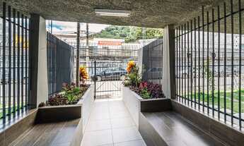 Imagem 3: Locação - Apartamento de 03 quartos com 02 vagas de garagem na Rua Espírito Santo