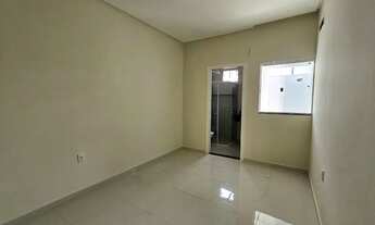 Imagem 7: Casa à venda com três quartos em avenida principal do bairro Jatobá em Petrolina